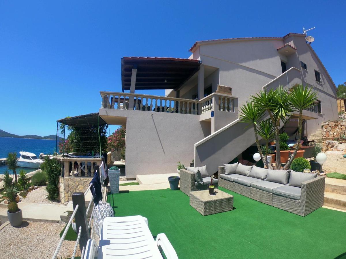 Apartments Miranda Каприе Екстериор снимка